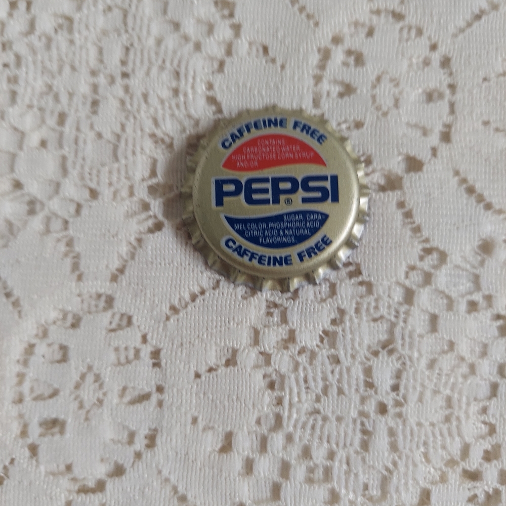 10 Soda Bottle Caps Pepsi Caffeine Free Metal Caps for Crafting or Collecting - Picture 2 of 5